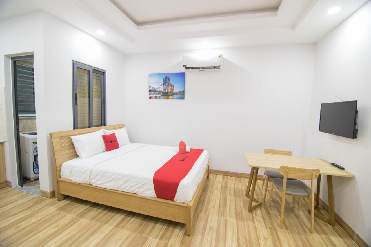 Reddoorz Premium Near E-Town Hotel Ho Chi Minh-Byen Eksteriør billede