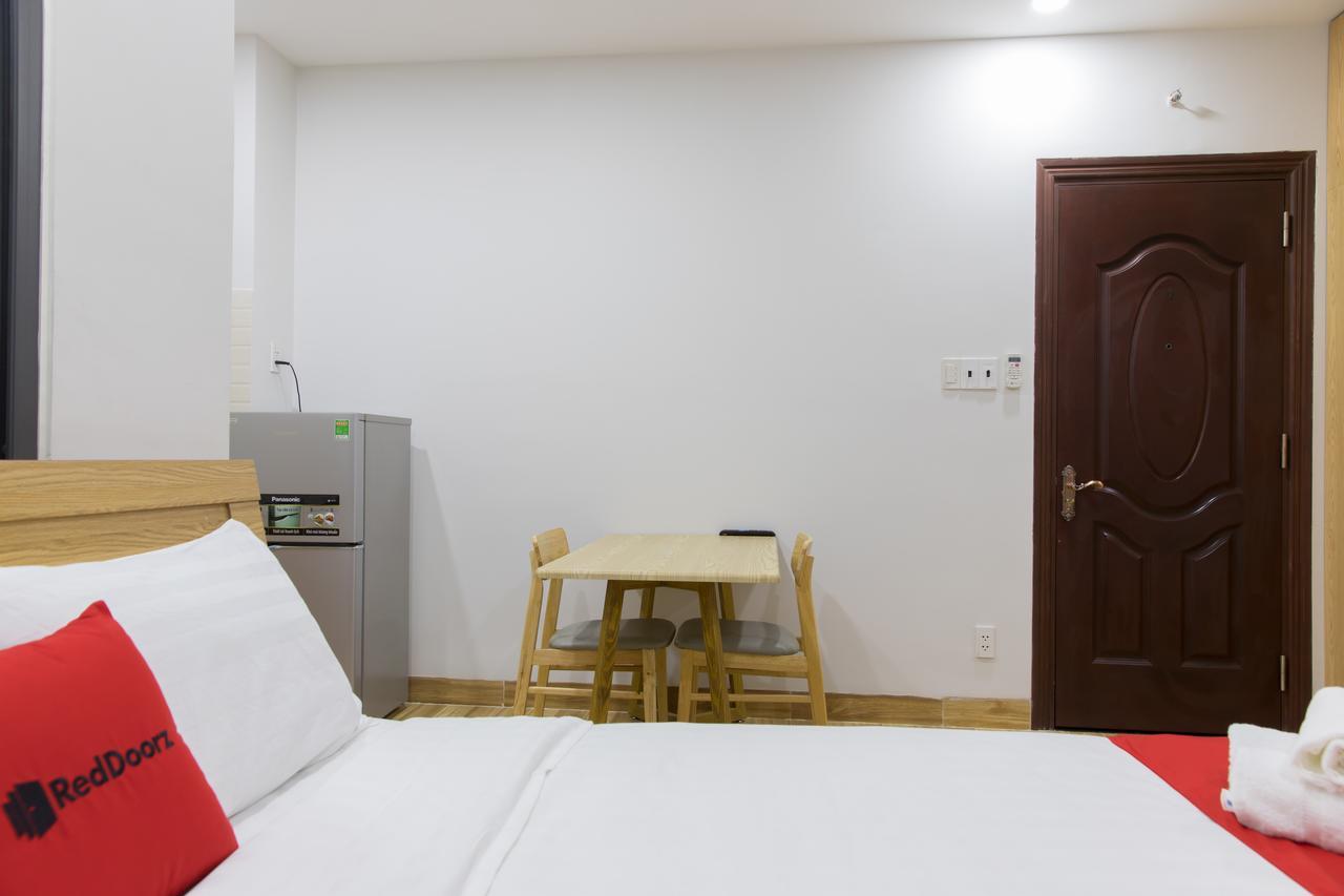 Reddoorz Premium Near E-Town Hotel Ho Chi Minh-Byen Eksteriør billede